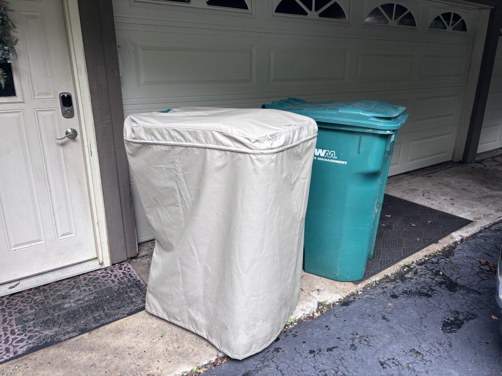Garbage-Can-Cover-3
