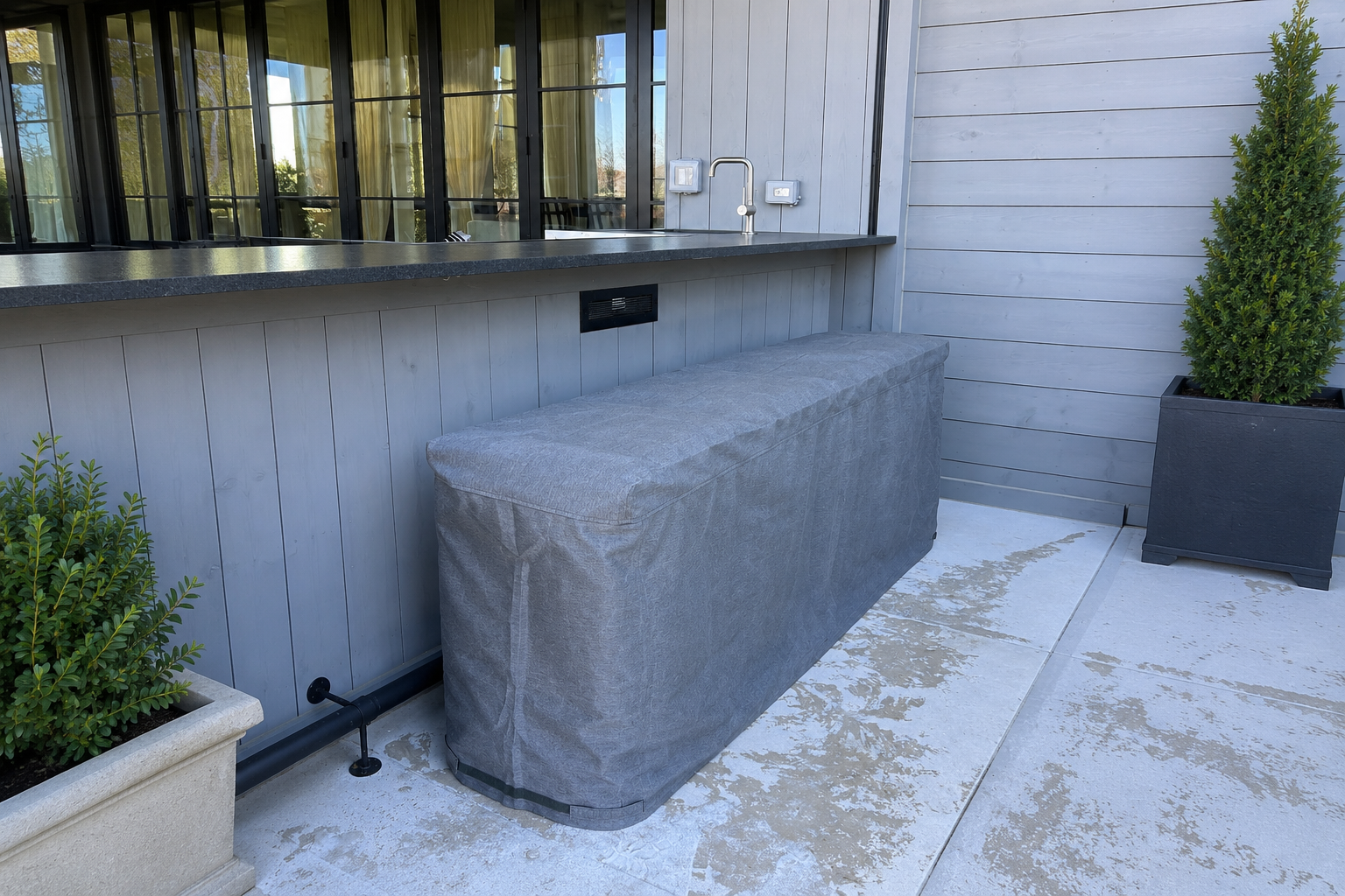 Outdoor-Bar-Stool-Covers